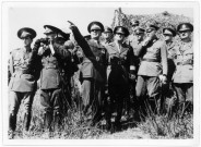 Délégation d'officiers roumains visitant le rempart de l'Atlantique (photo 229)