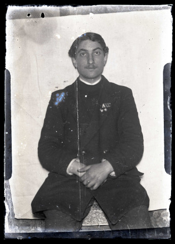 Portraits de Falaisiens ou de proches d'André Dangoisse (photos n°4 à 17)