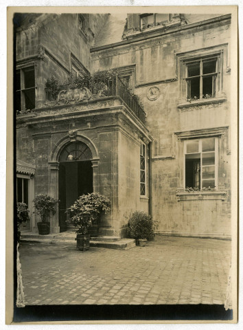 Hôtel de Than (n°647 à 655)