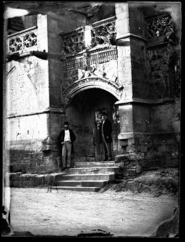 Eglise Saint-Gilles (photos n°33 et 34).