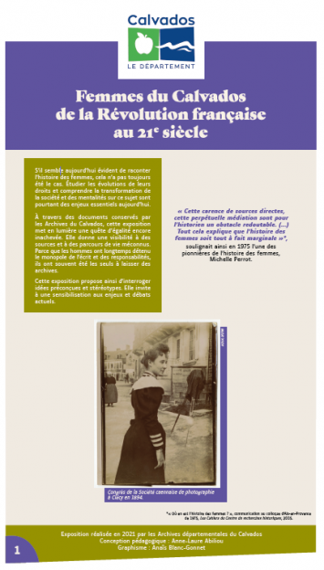 Panneau d'introduction de l'exposition itinérante sur l'histoire des femmes