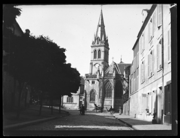 Eglise et rue Saint-Julien (photo n°90)