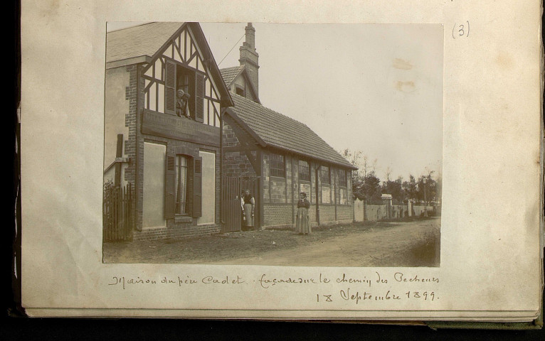 Villas et maisons (photos n°1 à 4 ; 17 et 18 ; 22 et 23 ; 33 à 37)