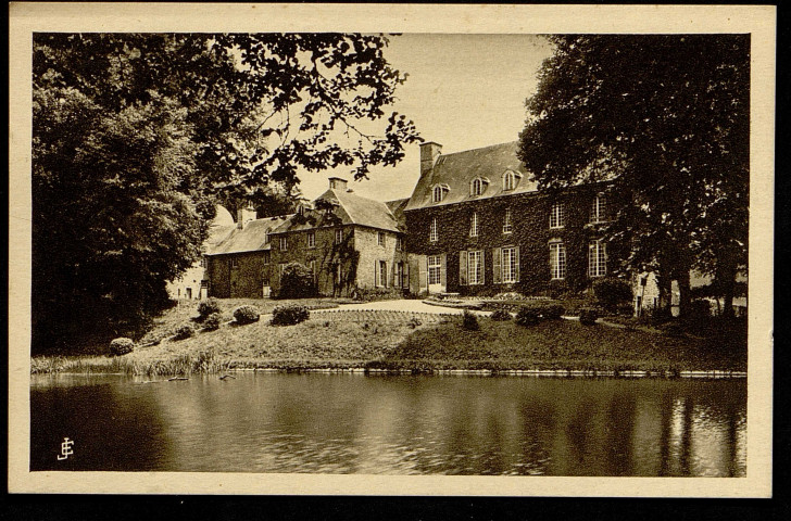 Pontécoulant. - Château-musée