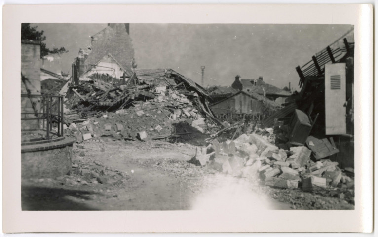 Destructions rue Manissier et angle rue Basse à Caen (photos n°29 et 30)