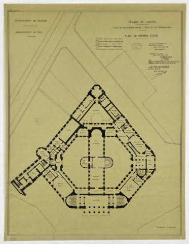 Palais de justice de Caen : plan de délimitation entre l'Etat et de département. Marcotte ; Nicolas (Auguste), architectes