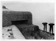 Blockhaus et canons sur le littoral Atlantique (photos 188 et 216)