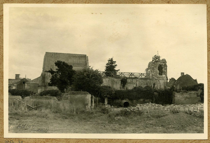 Une église non identifiée (photo 28).