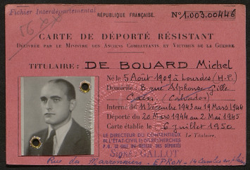 La carte de couleur rouge comporte une photo d'identité de Michel de Bouard.