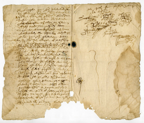 Donation par Philippe, Joseph et Pierre Thoury, frères, fils de Jean Thoury, au général de l'église réformée de Fresnes, d'un emplacement nommé "le jardin de derrière" pour y construire un temple (8 avril 1611)