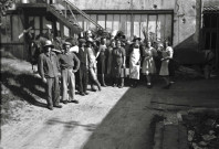 Déménagement de commerçants falaisiens ? (celui de la quincaillerie Dangoisse ?) ( photos n°409 à 410)