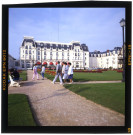 982 CABOURG : Le Grand Hôtel. et 983-984 [CABOURG ?]