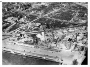 Place Foch, Grand cours avec baraquements et quartier Saint-Jean (photo n°120)