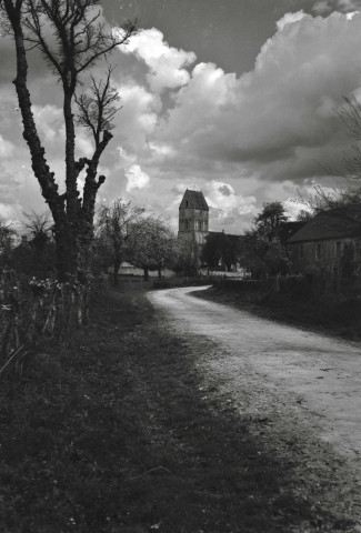 Noron-l'Abbaye : église, fermes et campagne (photos n°693 à 711)