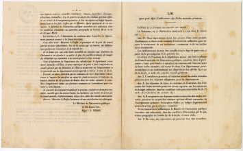 Premiers articles de la loi du 9 août 1879 imposant la création d'écoles normales