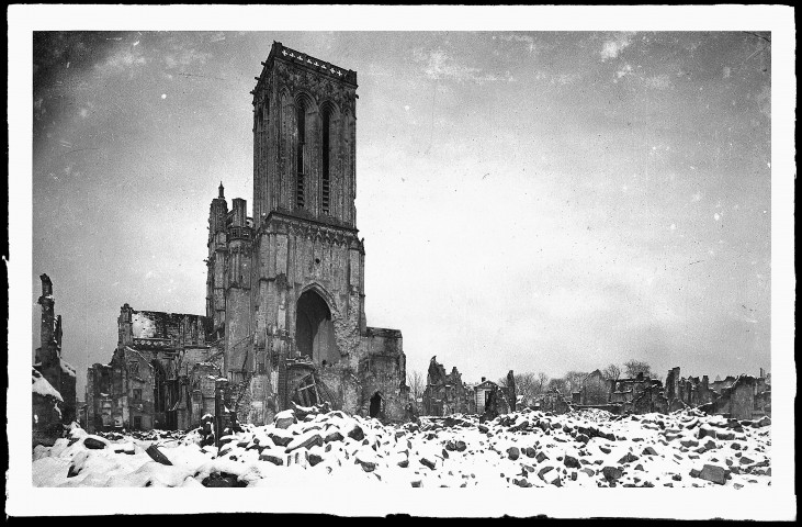 8 - Eglise Saint-Jean en ruines
