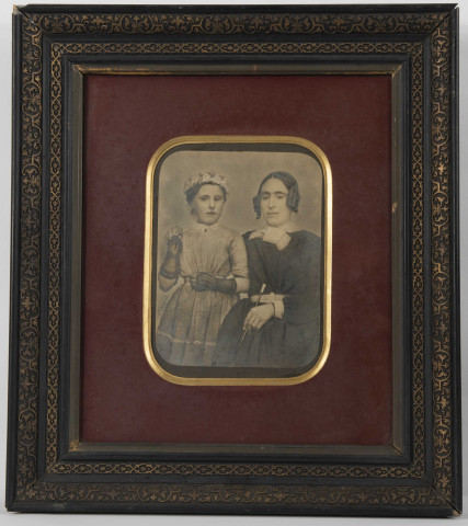 Portraits d'une femme et d'une jeune fille, par Hamard