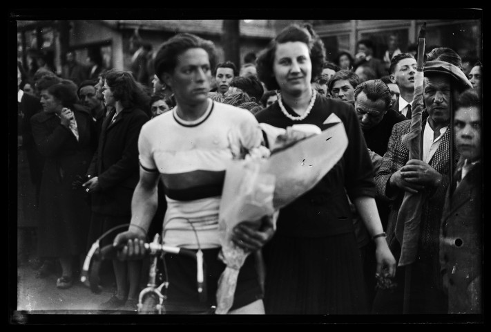 Course cycliste Boulevard Herbet Fournet à Lisieux (photos n°8726 à 8731)