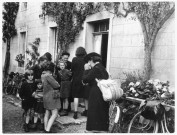 Evacuation de familles normandes (photos 197 et 241)
