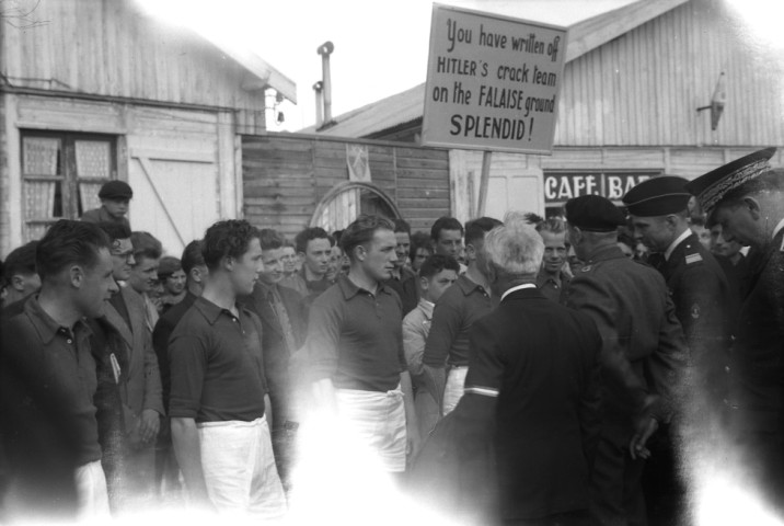 Visite du maréchal Montgomery pour commémorer la Libération de Falaise (photos n°30 à 42)