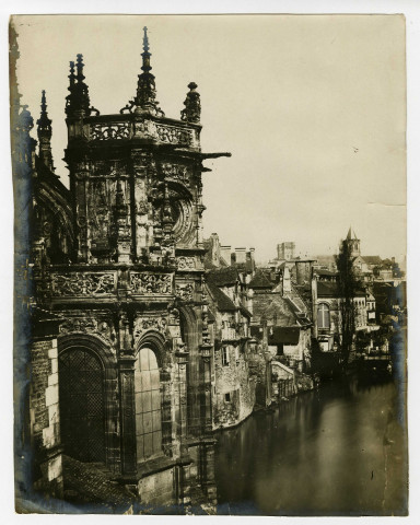 Eglise Saint-Pierre, l'Odon, la Tour Leroy et la poissonnerie à Caen, par Edmond Bacot.
