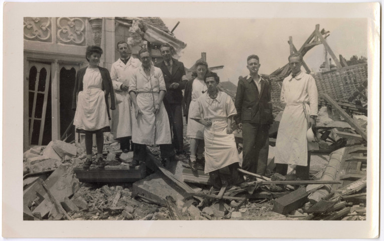 Personnel médical dans les ruines du Bon Sauveur et dans les jardins du Triage (photos n°3 à 9)