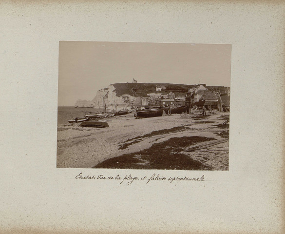 (19-26) Etretat : vues générales, la plage, les falaises, les caloges, le château