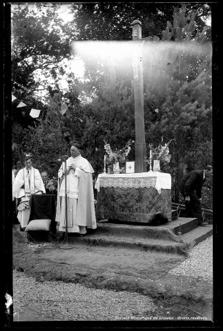 Bénédiction du calvaire de la Croix-Rocher (photos n°755, 758 à 1961 et 763)
