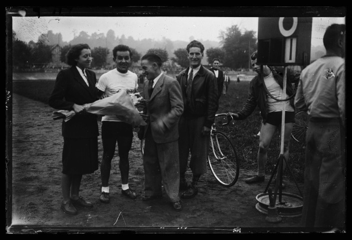 Course du Vélo Club Lexovien VCL au vélodrome de Lisieux (prix des commerçants ?) (photos n°7474 à 7481)