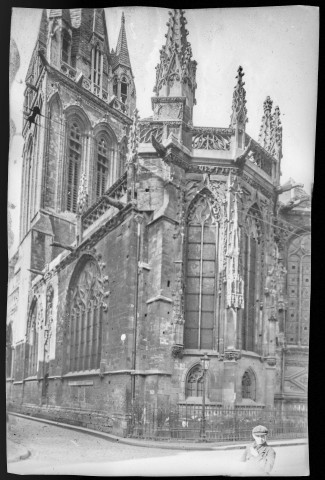 Caen : Eglises (photos n°167, 181, 186, 189, 192, 209 et 215)