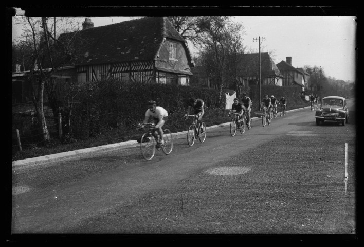 Cyclisme : prix du comité d'entreprise Noël-Ernault et/ou Prix de la Poissonnerie Vélo Club de Lisieux VCL (photos n°6859 à 6872)