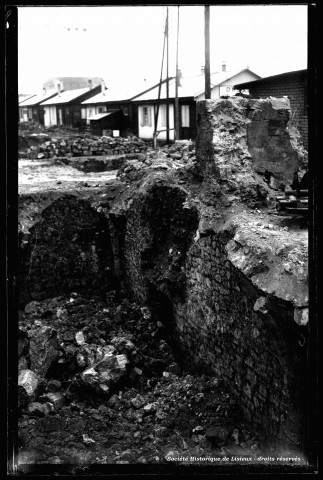 Travaux de terrassement entre la rue au Char, la rue Henry-Chéron et la place Victor-Hugo (photos n°1282; 384; 1281)