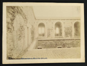 24 - Intérieur du château de Falaise,cliché de la collection des monuments historiques