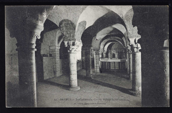 Cathédrale : Crypte, salle du chapitre et capitulaire (n°371 à 390)