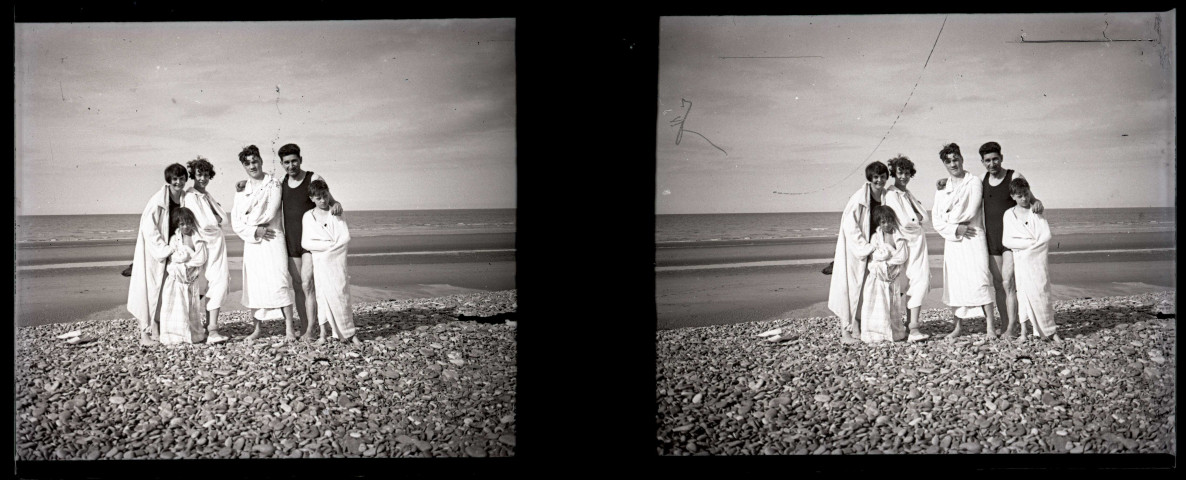 Port-en-Bessin en 1927 : photos de famille (scènes de plage, bains de mer...)