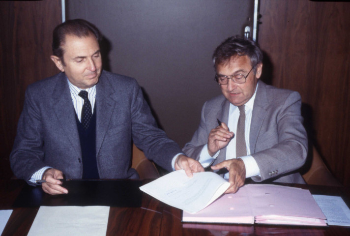 Convention du 27 septembre 1983 avec M. Mexandeau et M. D'Ornano (photos n°242 à 244)