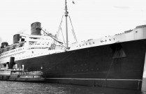 Escale du paquebot Queen Mary à Cherbourg en mai 1952 (?) (photos 9 à 15).