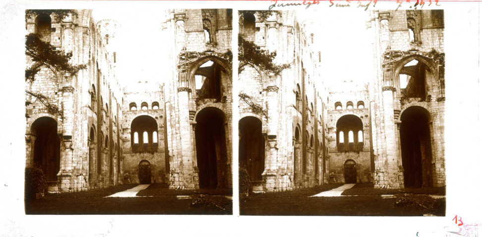 Jumièges : ruines de l'abbaye (photos n°41 et 42)