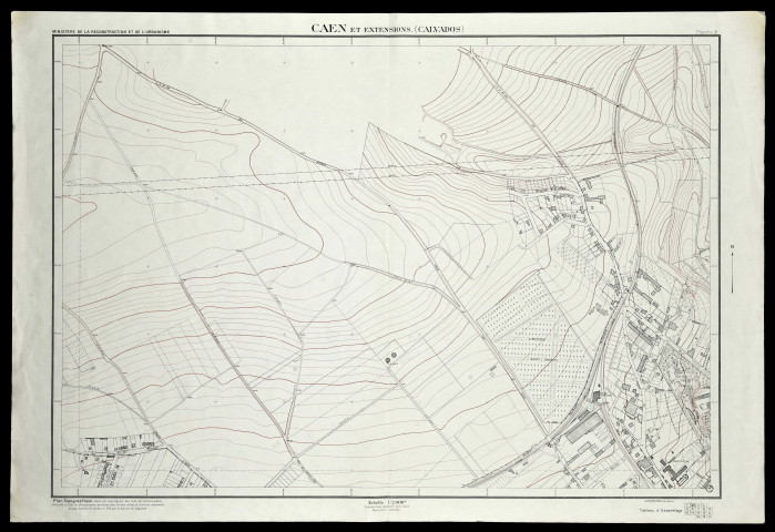 Plans topographiques de Caen après les bombardements de 1944 reconstitués en 1946 par le Ministère de la reconstruction et de l'urbanisme ("Caen et ses extensions")
