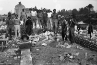 Ouvriers de la Reconstruction à Falaise : portraits, chantiers et logements (photos n°110 à 132)