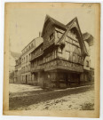 15 - Maison (colombages, magasin, cirier) de la rue du Paradis, par Henri Magron