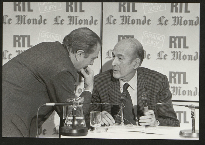 Avec Valéry Giscard d'Estaing et actions au sein de partis politiques