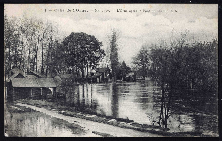 Inondation, crue (n°2290, 2347 à 2366)