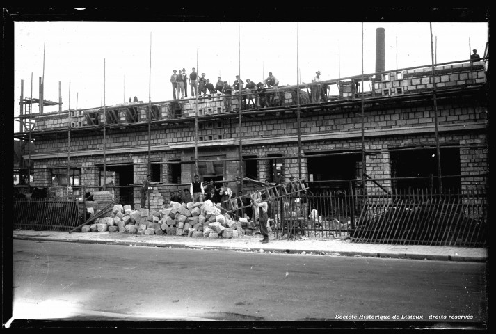 Immeuble Collectif d'Etat situé sur le boulevard Sainte-Anne (photos n°1104, 1117, 1274, 1279, 1128, 1127, 851, 1020, 272, 1177 et 984)