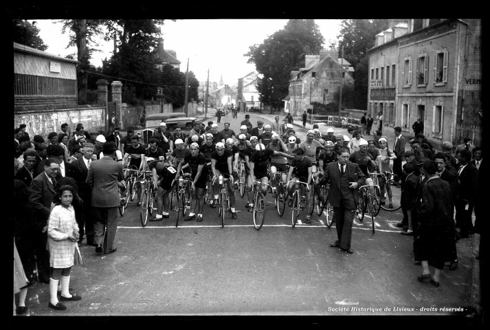 Courses de côte cyclistes (photos n°1371 à 1377)