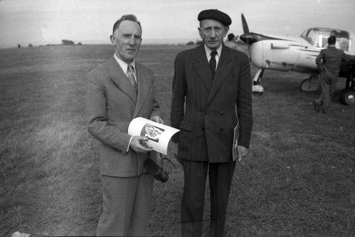 Meeting aérien "24h de Falaise" à l'aérodrome de Falaise avec Maurice Bellonte et Paul Galland (photos n°360 à 364)
