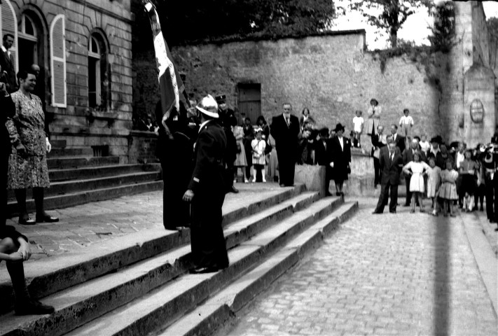 Cérémonie officielle du lancement de la Reconstruction de Falaise (photos n°72 à 76)
