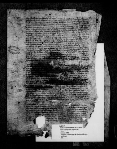 Fragments d'un cartulaire (XVe s.) ; revenus divers (1627-1763) ; procès du chapitre avec Mgr de Nesmond (1664-1671) ; mémoire sur la réduction des obits (1718)...