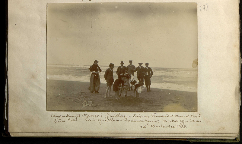 Scènes de vie (photos n°5 à 8 ; 13 ; 21 ; 43 à 45)