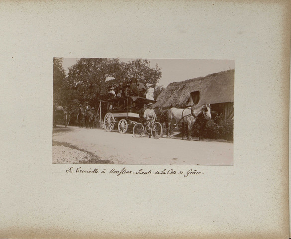 (33-35) Equemauville : omnibus, Côte de Grâce, chapelle